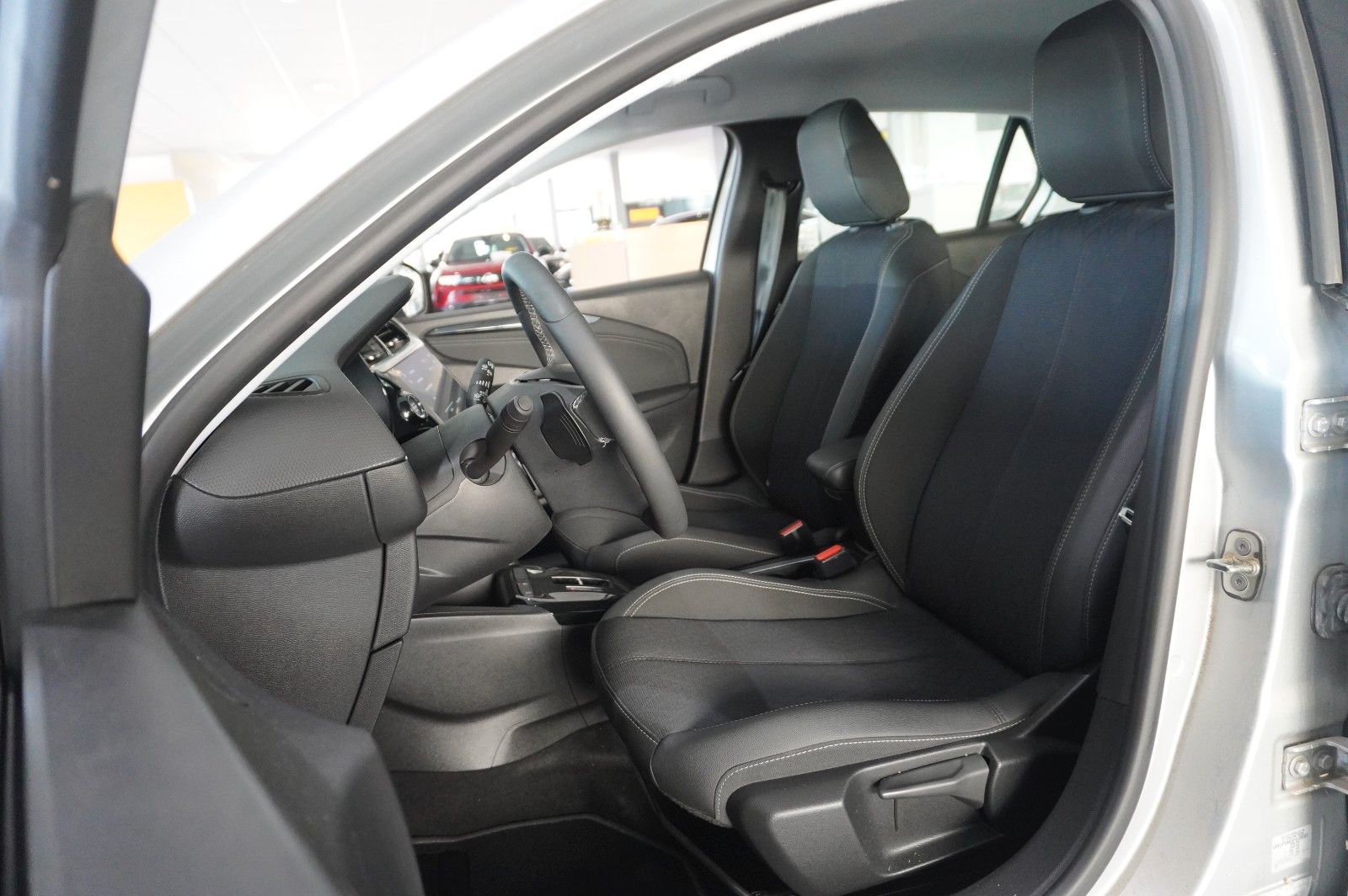 Fahrzeugabbildung Opel Corsa F 1.2T ELEGANCE NAVI/LED/SPORT/VIRTU./DAB+