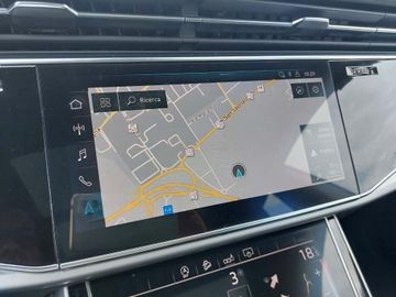 Audi Q8 - 10
