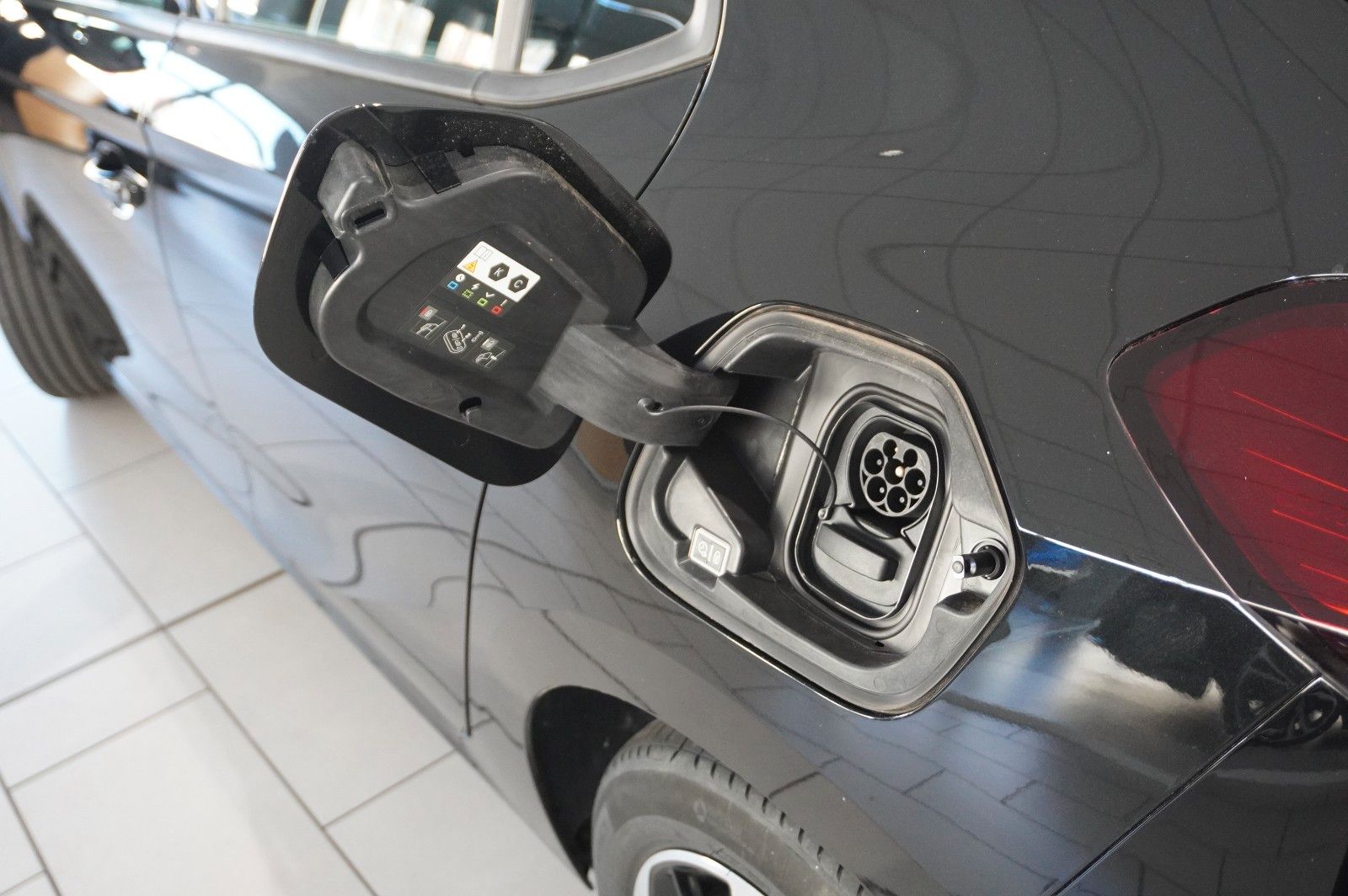 Fahrzeugabbildung Opel Corsa-e F GS SPORT 1-PHASIG NAVI/LED/VIRTU./DAB+