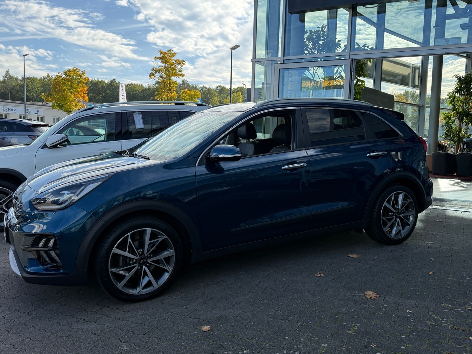 Fahrzeugabbildung Kia Niro Spirit Hybrid HEV AHK LED NAV SHZ