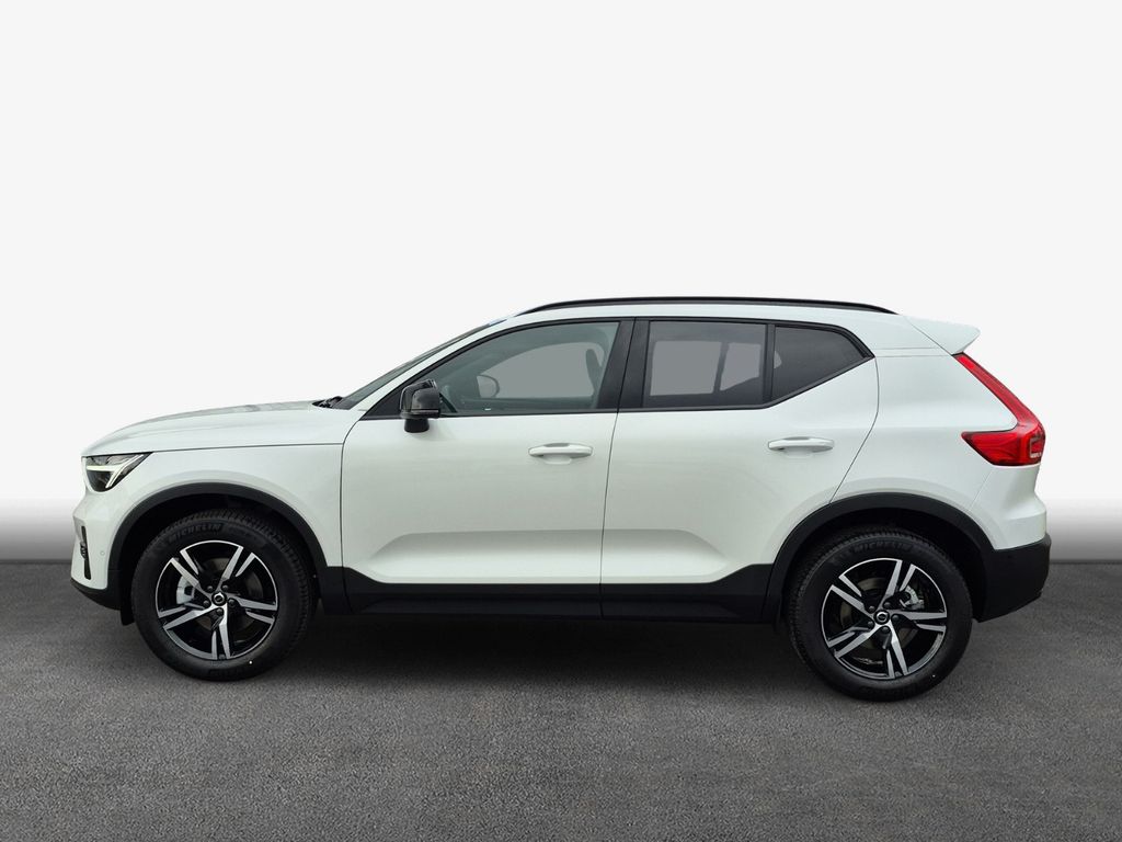 Volvo XC 40 B4 Plus Dark mit AHK!
