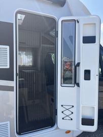 Sunlight Adventure T 67S TV-Paket Heizung Combi 6E