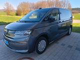 Volkswagen T7 Multivan 1,5 TSI OPF DSG Überhang - - graue Volkswagen T7 Multivan