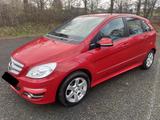 Mercedes-Benz B 180 BlueEFFICIENCY - - Mercedes-Benz B 180 in Kassel