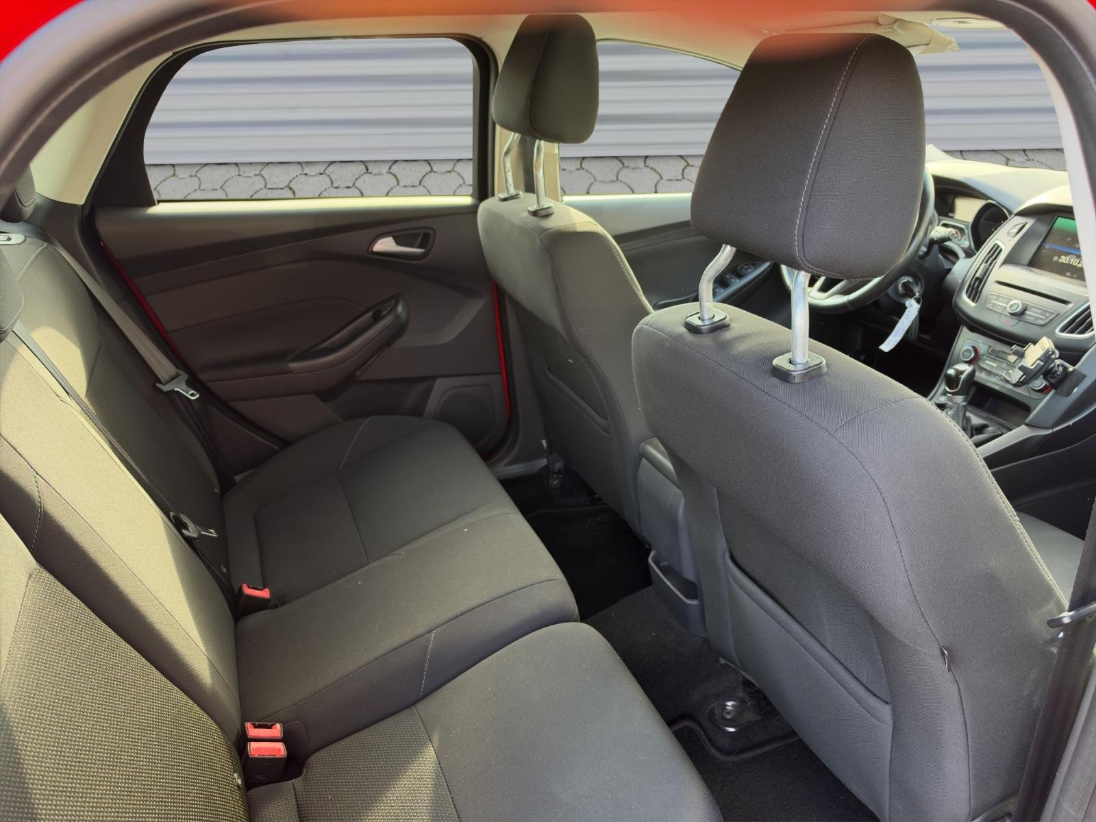 Ford Focus 2014 — photo 7