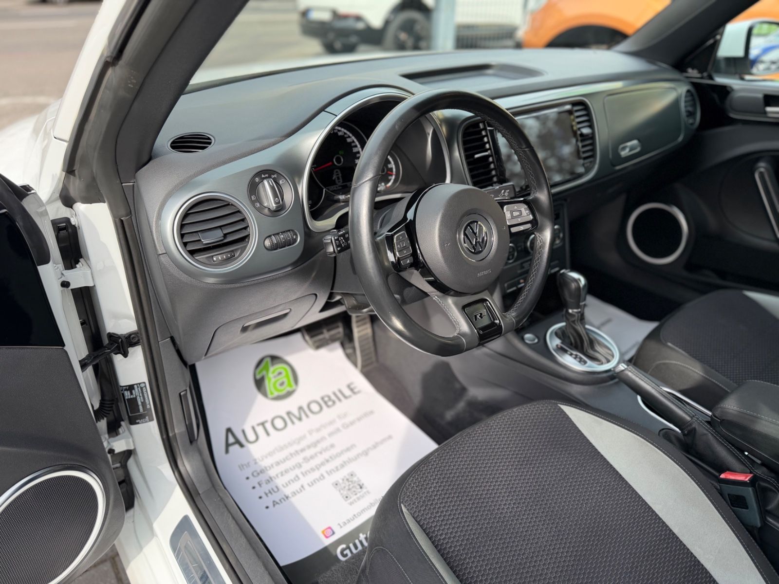 Volkswagen Beetle Cabrio R-Line*NAVI*DAB*TEMPO*XENON*DSG foto 20