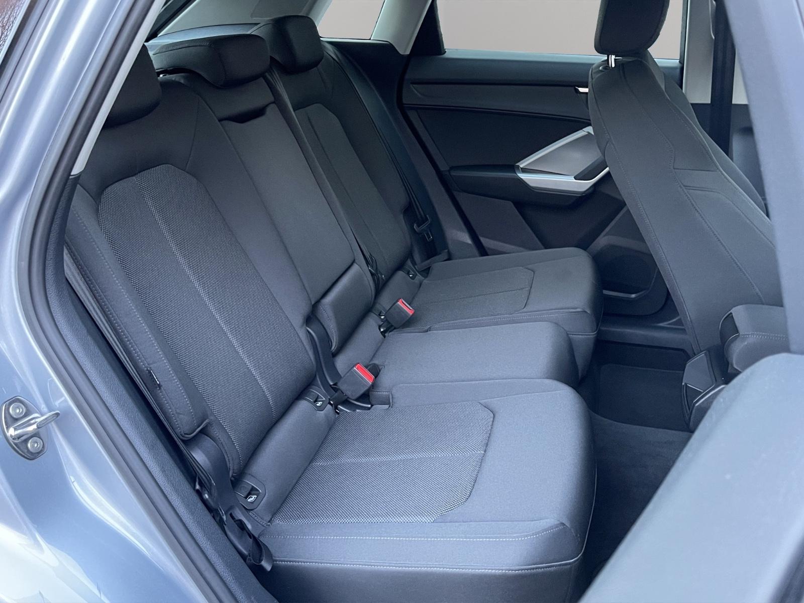 Audi Q3 35 2,0 TDI AUTOM. NAVI LED VIRTUAL GARANTIE, миниатюра 23