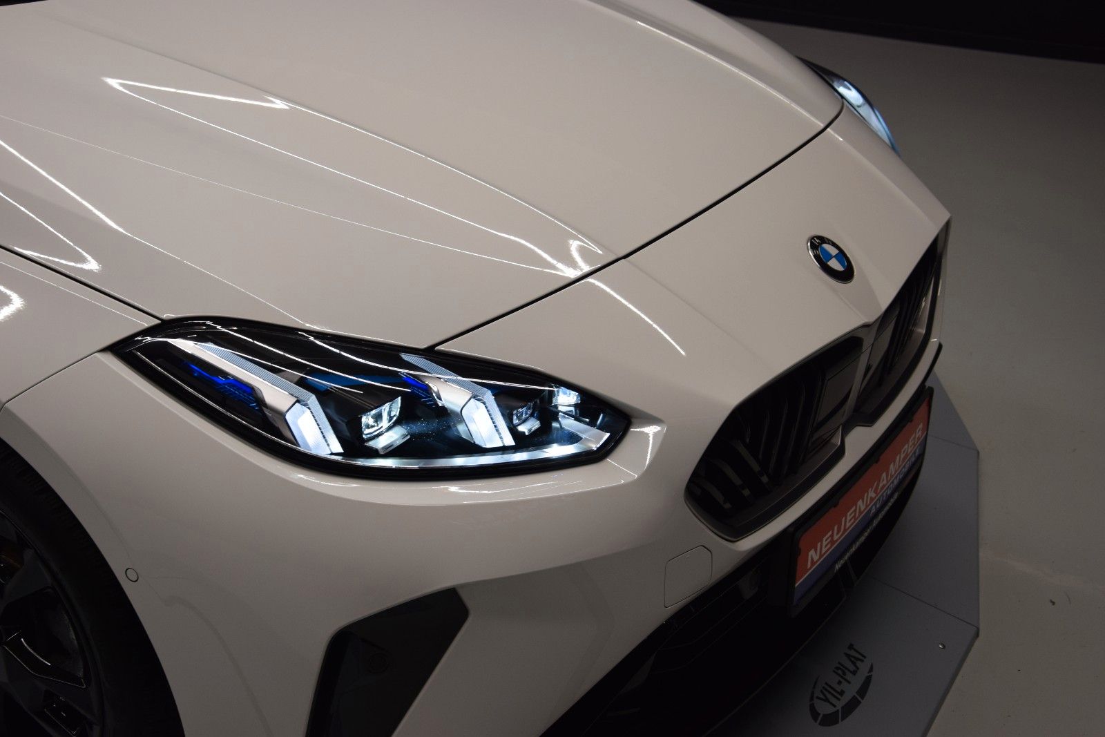 Fahrzeugabbildung BMW 118 d M Sport Pano Ambiente LED Kamera Alcantara