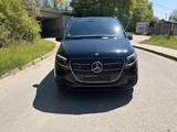 Mercedes-Benz V 300 d RWD AVANTGARDE lang*Behindertengerecht* - Gebrauchtwagen in der Nähe & deutschlandweit