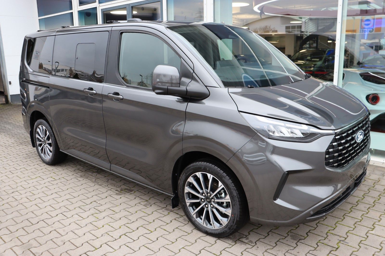 Ford Tourneo Custom Titanium X 2.0 320 L1