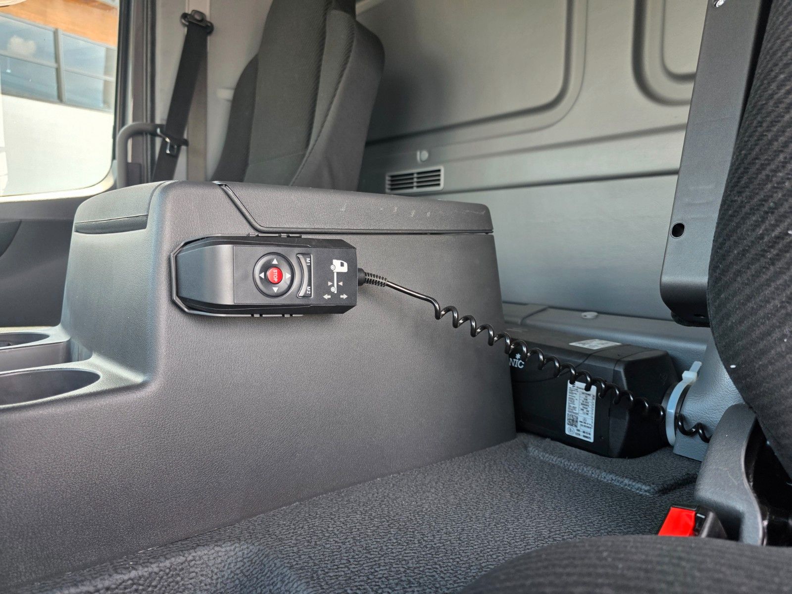 Fahrzeugabbildung Mercedes-Benz Atego 821 L LBW 1.500kg Standheizung Kamera