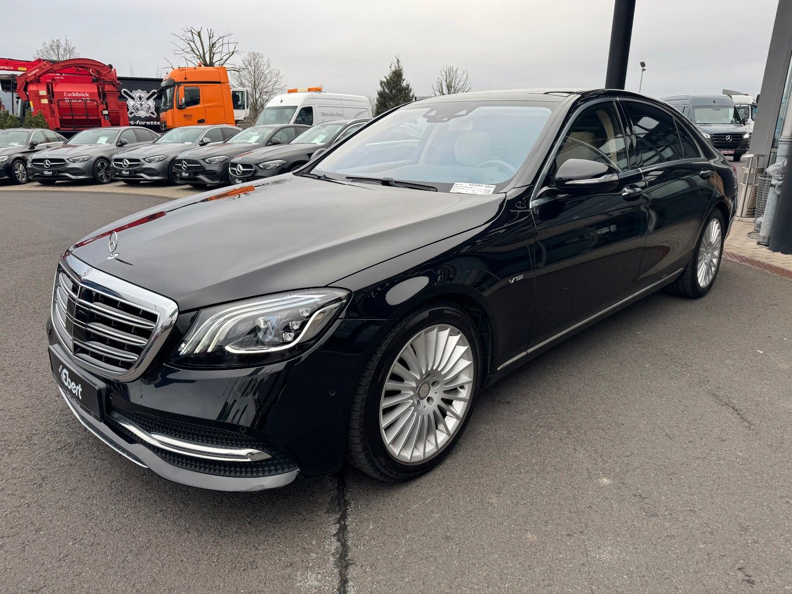 Fahrzeugabbildung Mercedes-Benz S 600 L Chauffeur+Nachtsicht+Pano+HUD+360