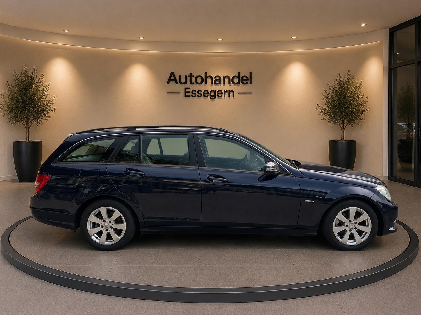Mercedes-Benz C200 2011 — engine 2.143 cm³, 136 HP (100kW)
