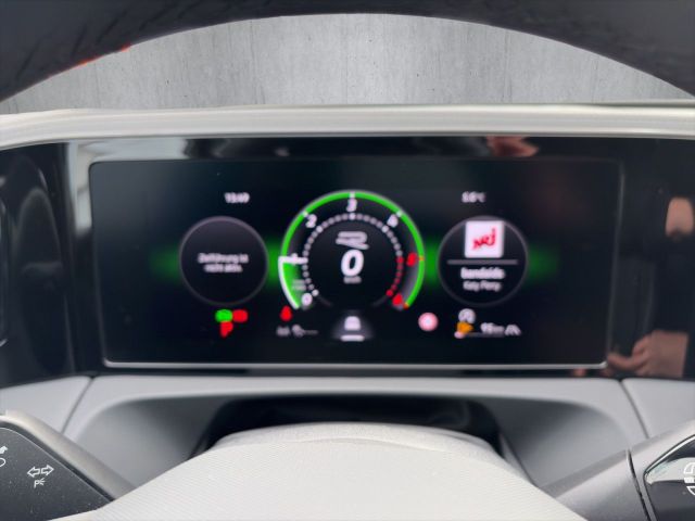 Tiguan R-Line 2.0 TDI 4M HuD/AHK/STHZ/PANO/LM20