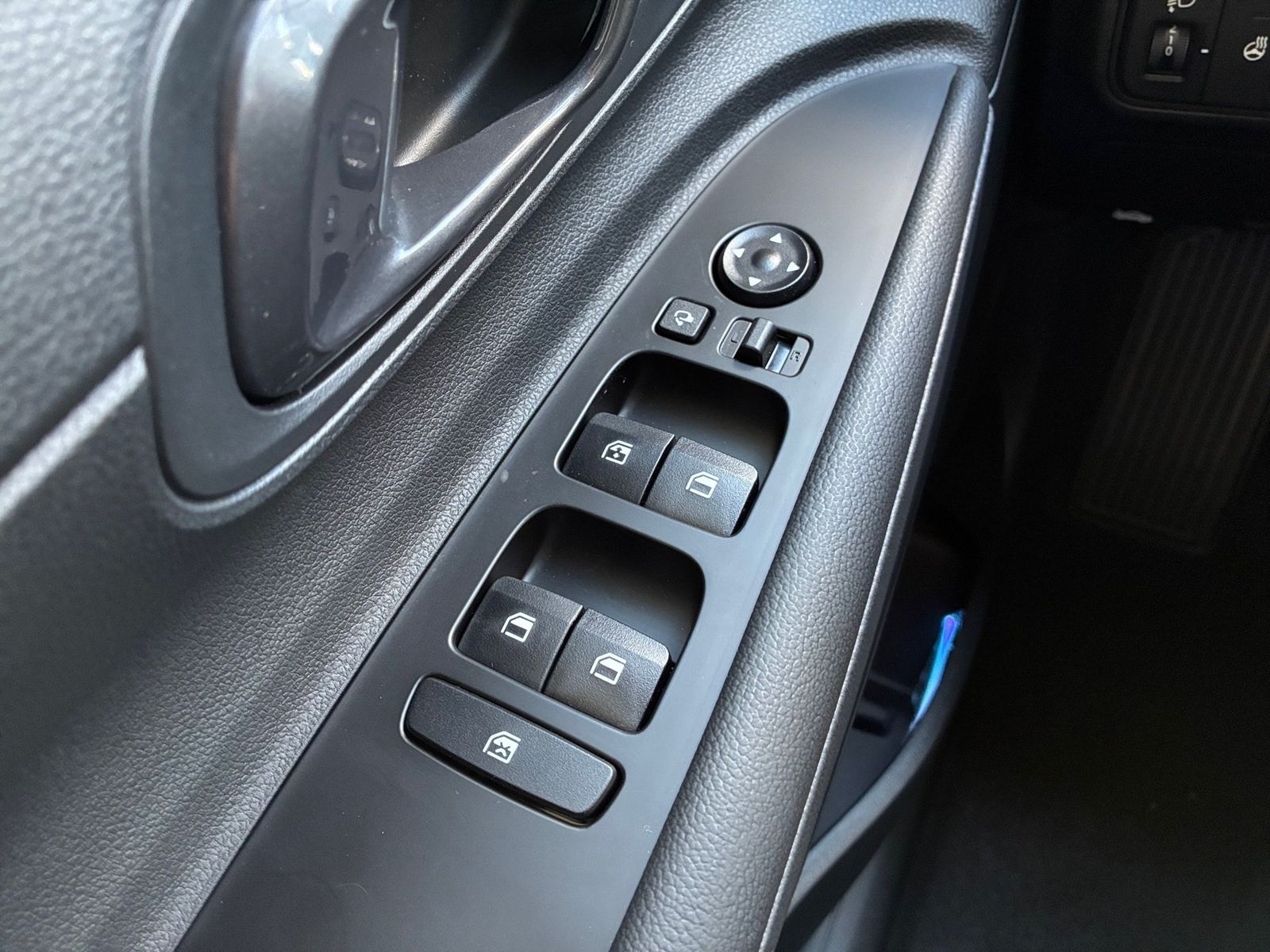 Fahrzeugabbildung Hyundai i20 1.0 T-GDI Trend Kamera,LED,Navi,SHZ,PDC,LM