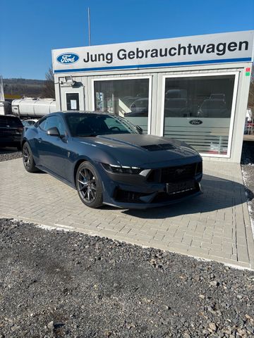 Ford Mustang Fastback 5.0 Ti-VCT V8 334 Dark Horse