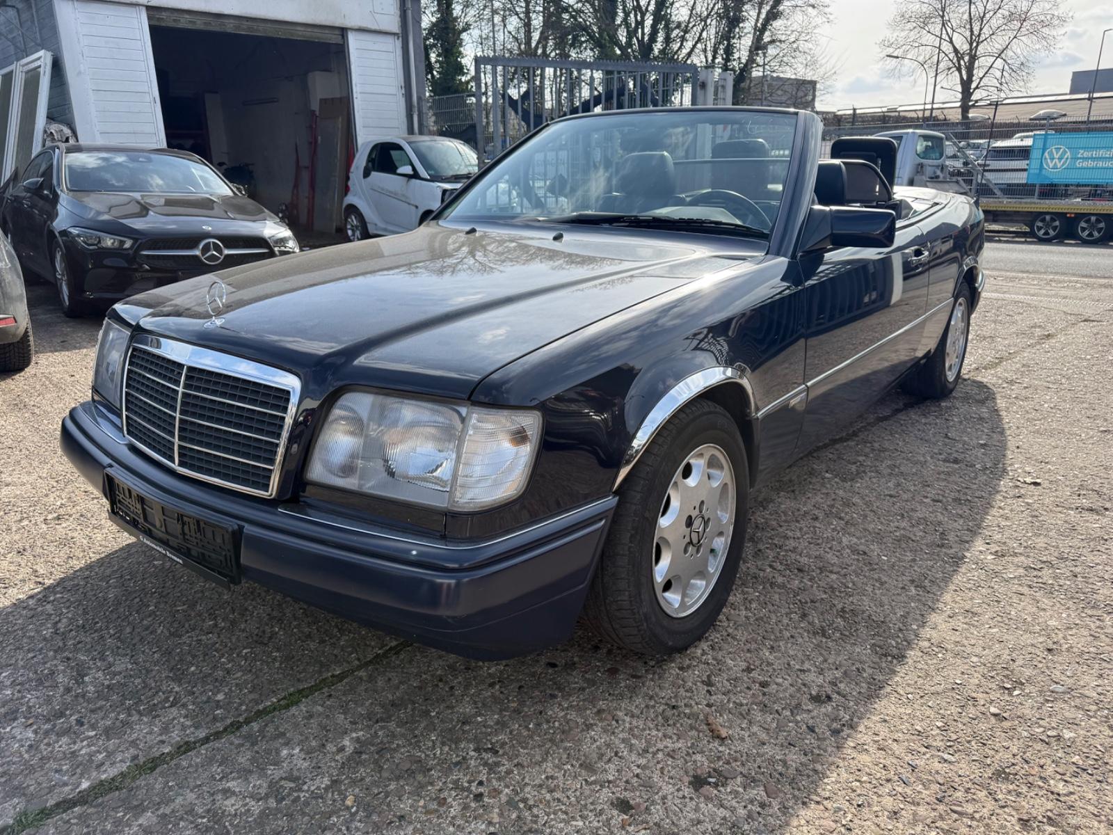 Mercedes-Benz E 220 Cabriolet Sport Line