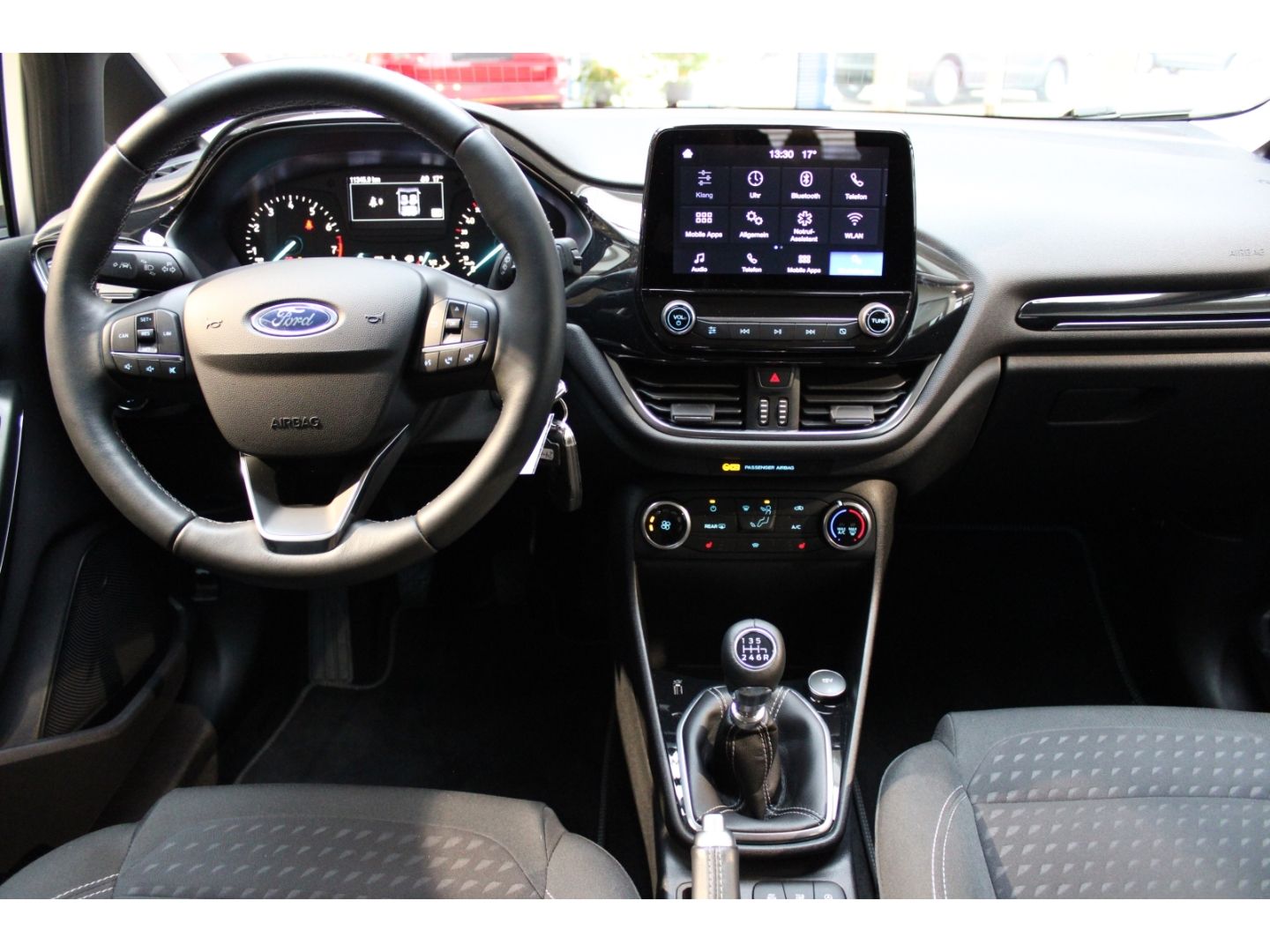 Fahrzeugabbildung Ford Fiesta 1.0 EcoBoost Titanium App Link PDC Klima