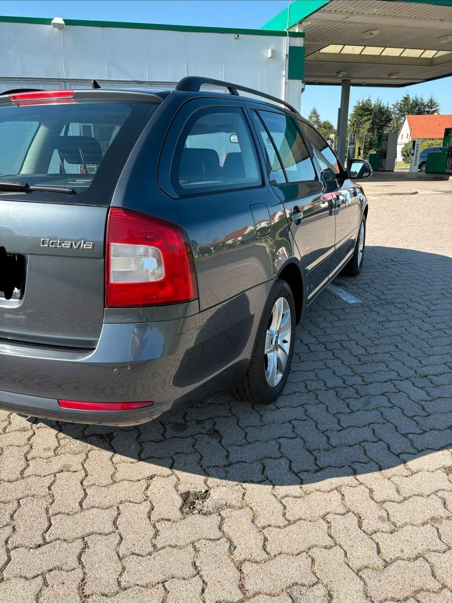 Skoda Octavia 2008 — engine 160 HP (118kW)