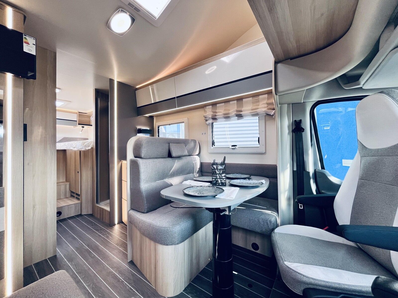 Fahrzeugabbildung NobelART A 7000 Ford