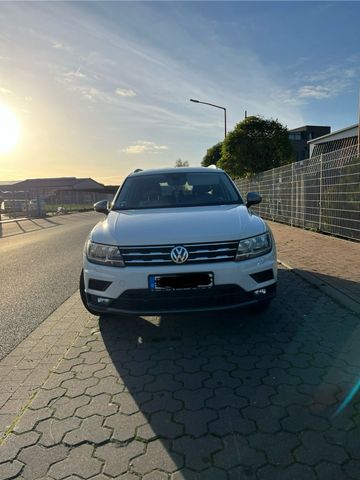 Volkswagen Verkaufe gepflegten VW Tiguan (2018)  Top...