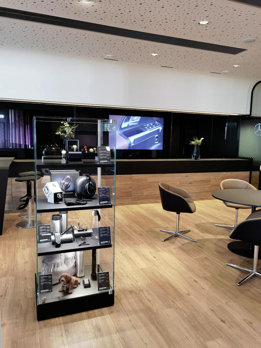 showroom-image-bottom
