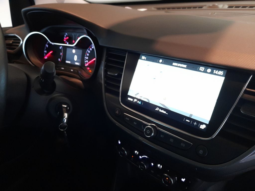 Fahrzeugabbildung Opel Crossland 1.2 Elegance Multimedia Navi Pro
