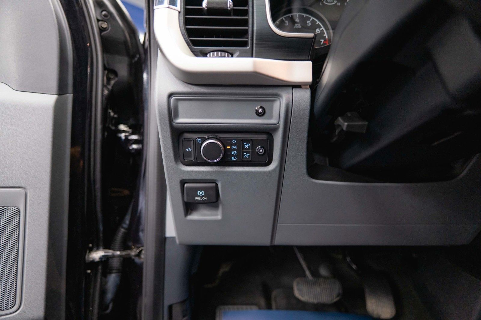 Fahrzeugabbildung Ford F150 5.0L V8 4x4 Offroad SuperCrew RAPTOR 19%