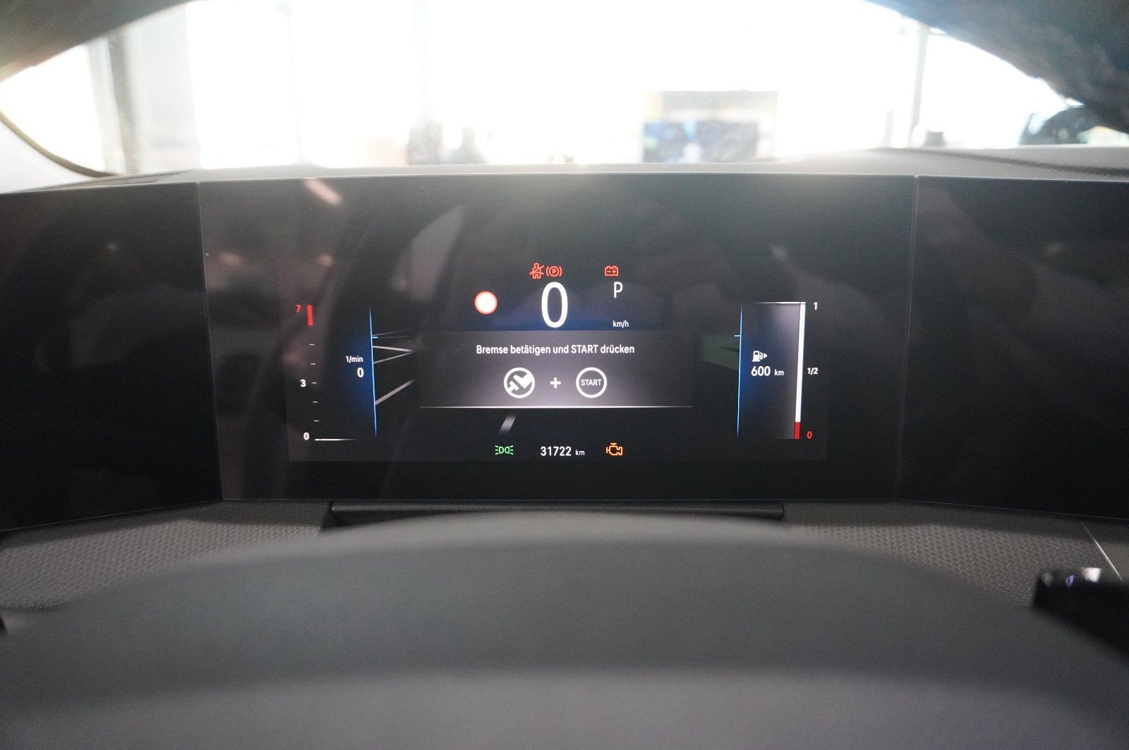 Fahrzeugabbildung Opel Astra L Lim. 1.2T ELEGANCE NAVI/LED/KAMERA/SPORT