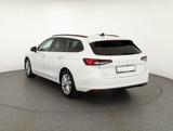 Skoda Superb Combi 2.0 TDI DSG LED ACC Navi Kamera - Skoda aus 2024