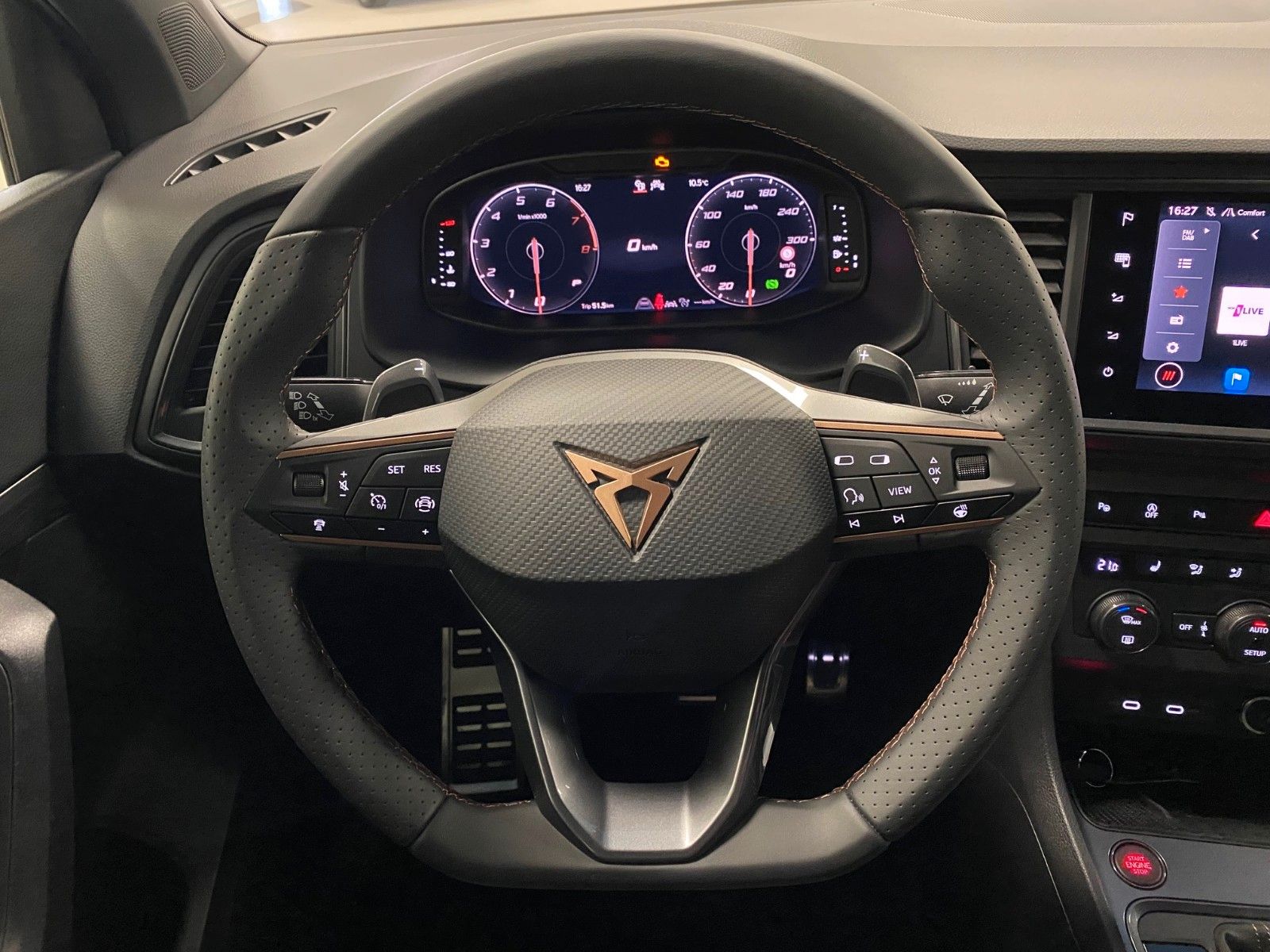 Fahrzeugabbildung CUPRA Ateca 1.5 TSI DSG+AHK schwenk+5 J Garantie+19"+