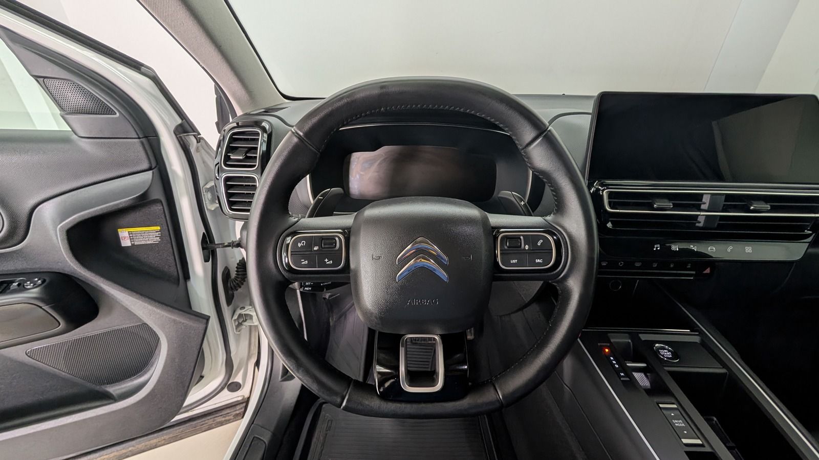 Fahrzeugabbildung Andere Citroën C5 Aircross 1.5 Blue HDI 130 * LED * Nav