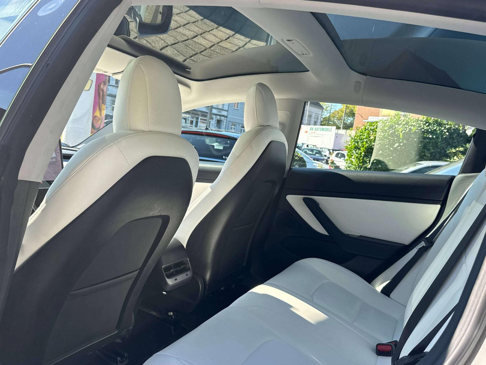 Tesla Model 3 Long Range 4x4 351ch - 1ère main - CT récent - Pneus été + Hiver - Hayon éléctrique - AFL