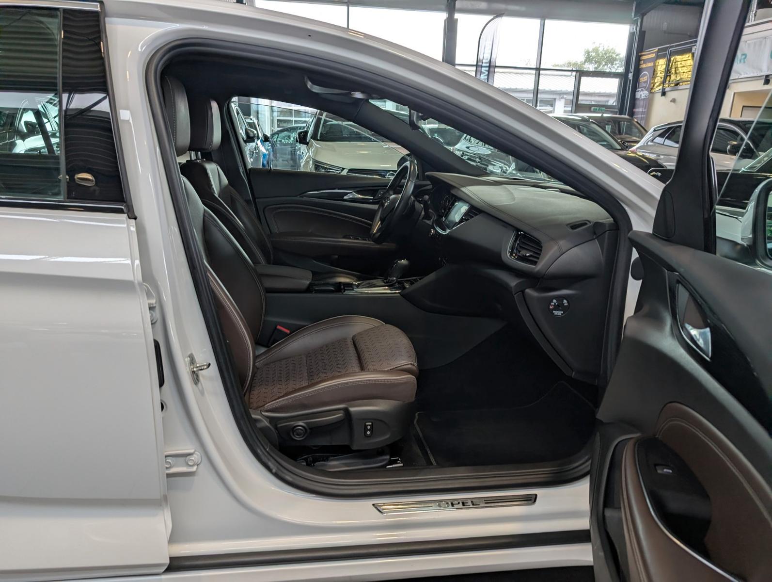 Opel Insignia 4x4 Matrix Leder Memory SHZ LHZ WSH AHK