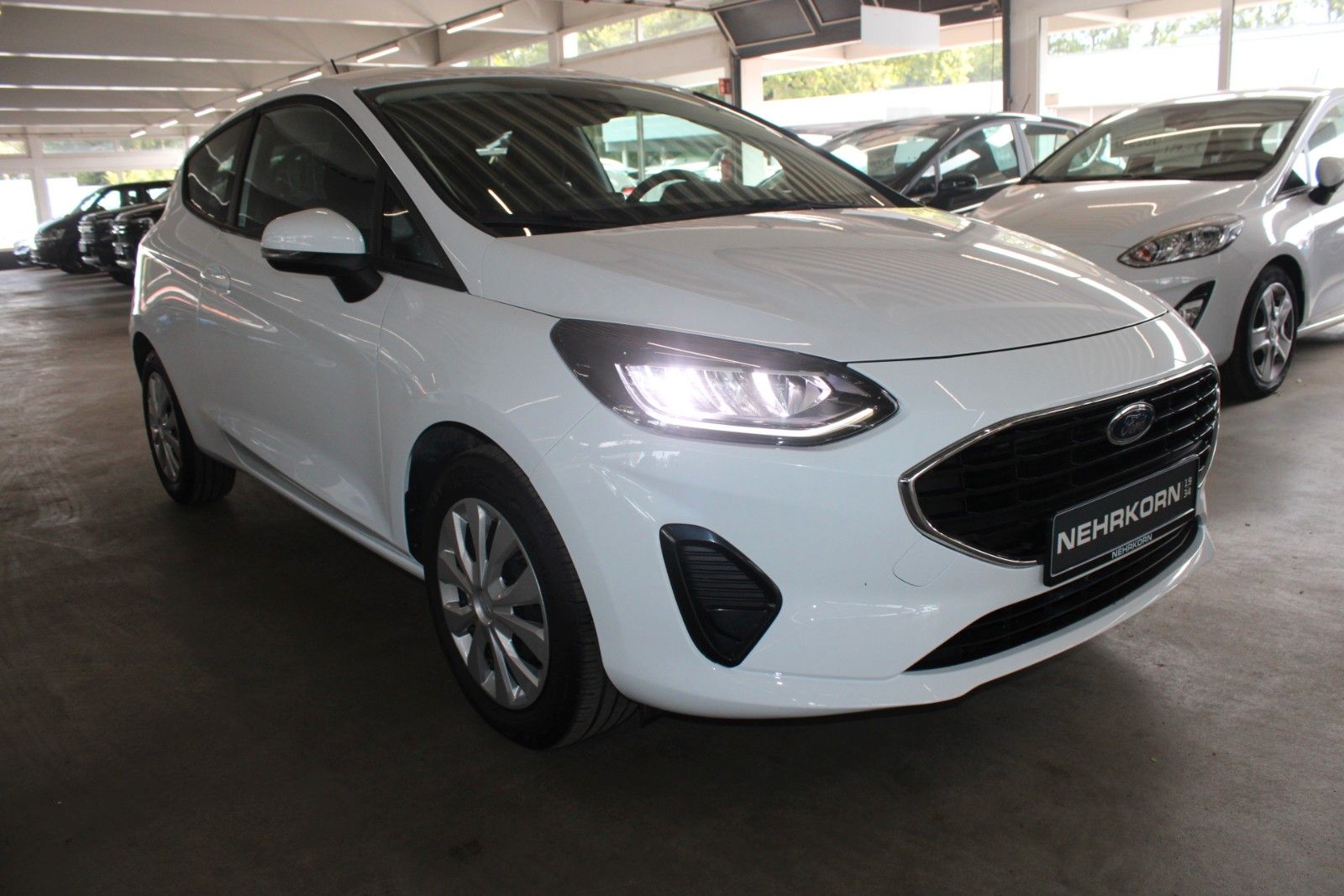 Fahrzeugabbildung Ford Fiesta Trend KLIMA LED WinterPaket PDC 1.Hand