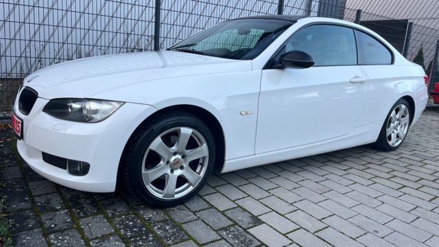 BMW 320i Coupé AUTOMATIK,TÜV,TEILLEDER,NAVI,KLIMA