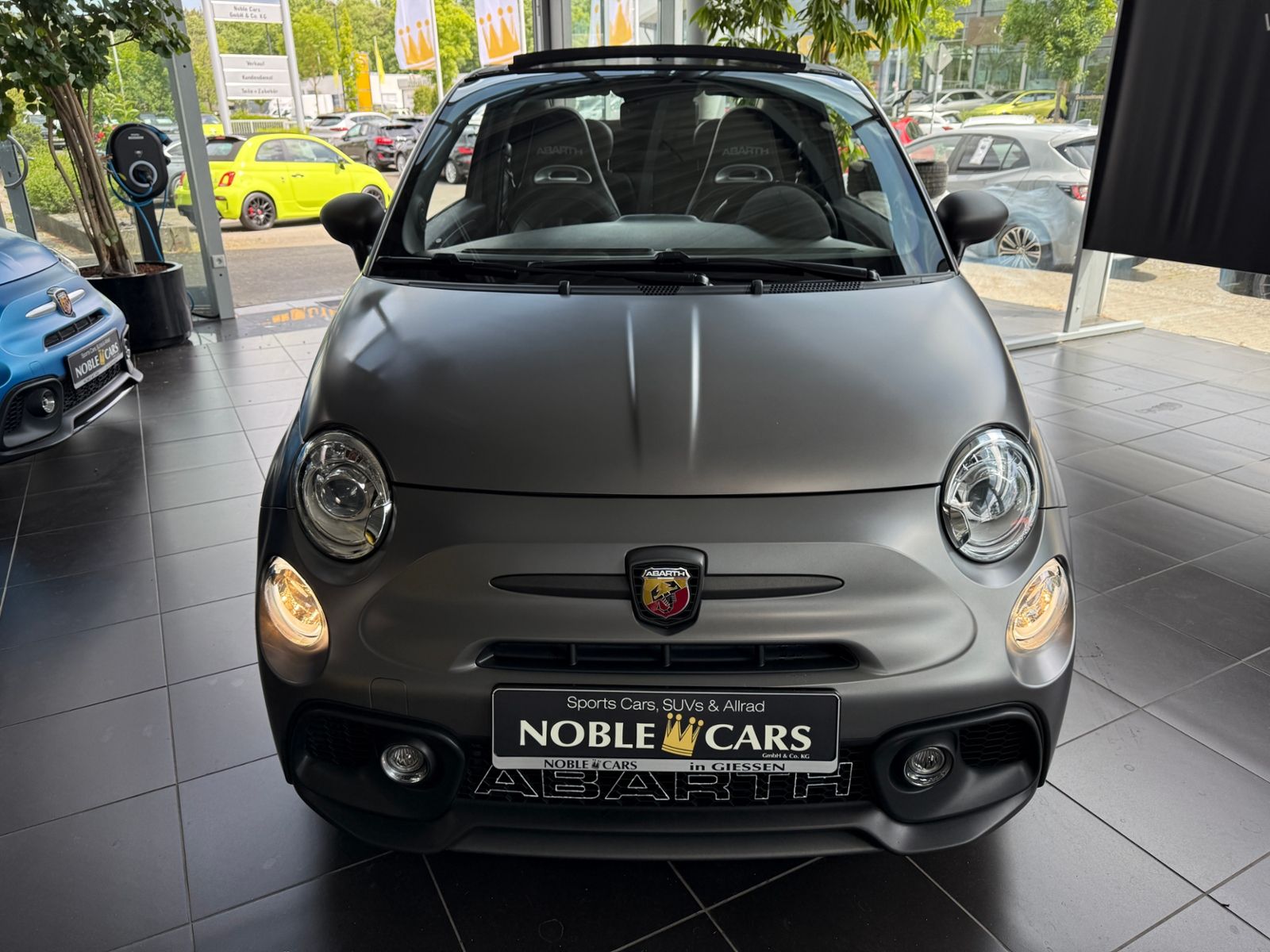 Fahrzeugabbildung Abarth 595C Competizione XENON NAVI ALU