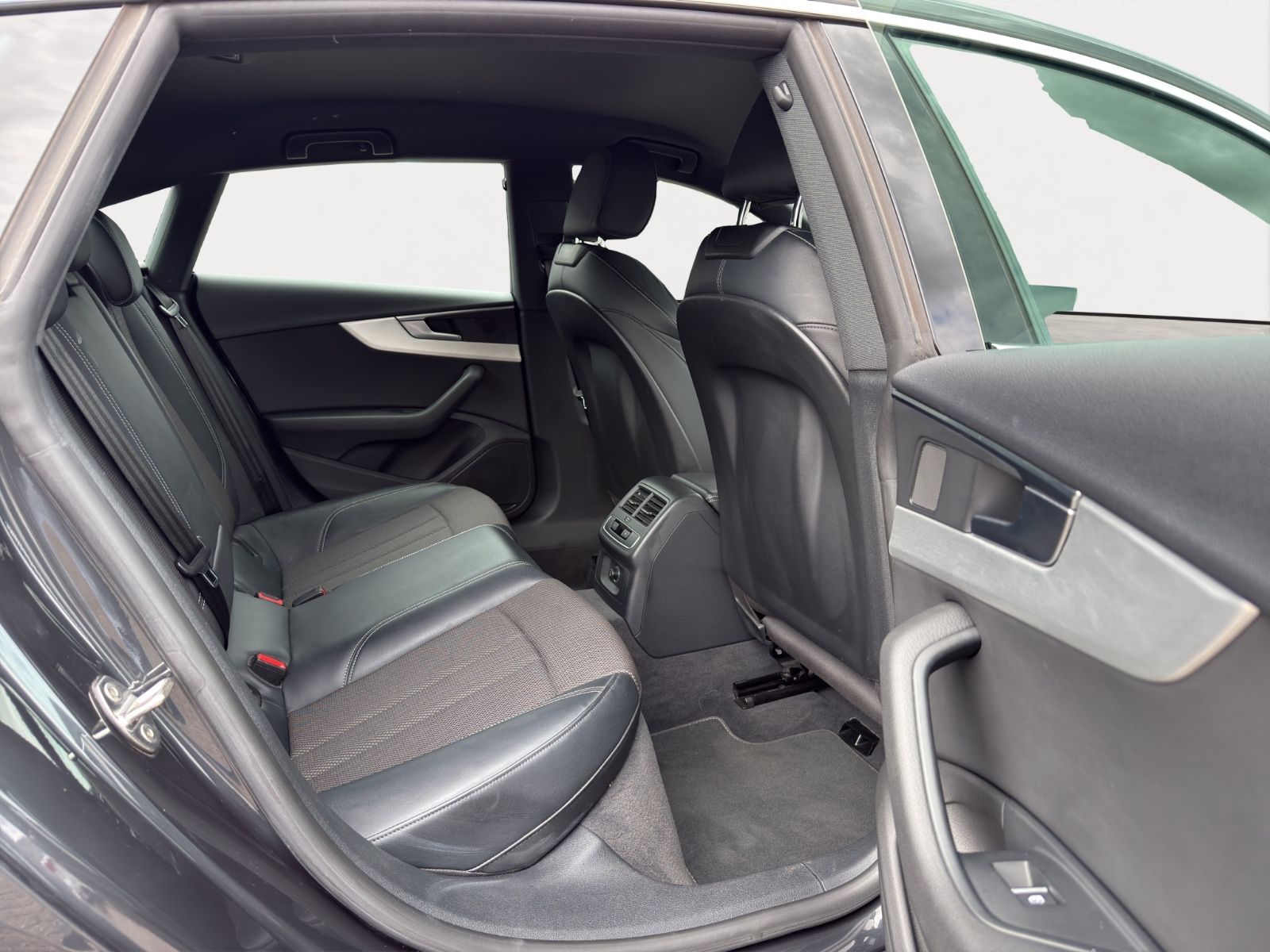 A5 Sportback Sport-Sline*Aut.*NAVI*LEDER*EURO-6*