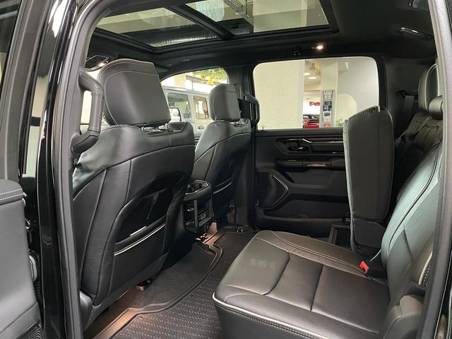 Fahrzeugabbildung Dodge LIMITED NIGHT-RAMBOX-TAILGATE-LA CHANTI-SPECIAL