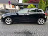 Mercedes-Benz A 180 Automatik Pano Navi Sportsitze Kamera Top - Mercedes-Benz A-Klasse in Hamburg