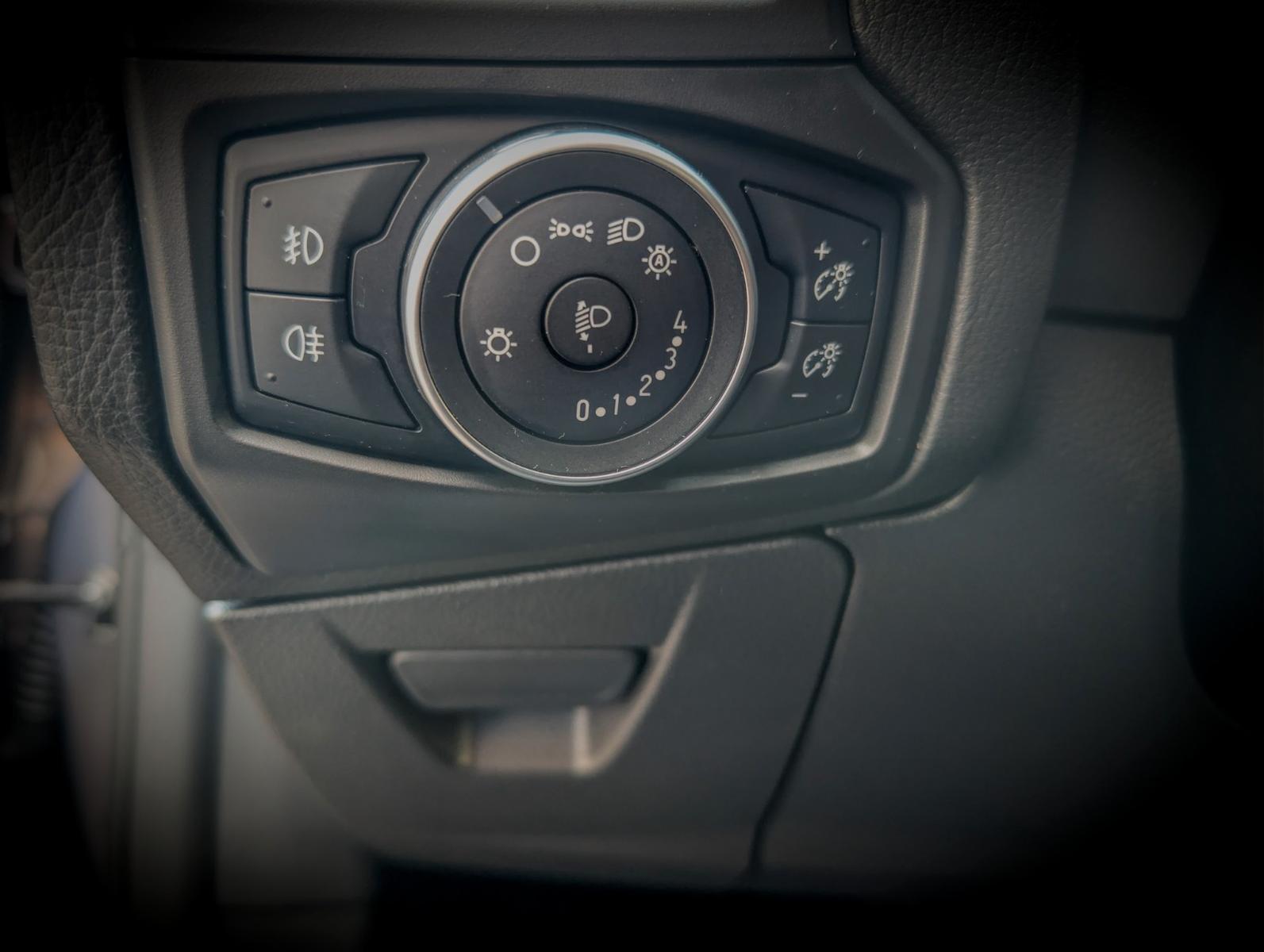 Ford Focus 2015 — photo 17