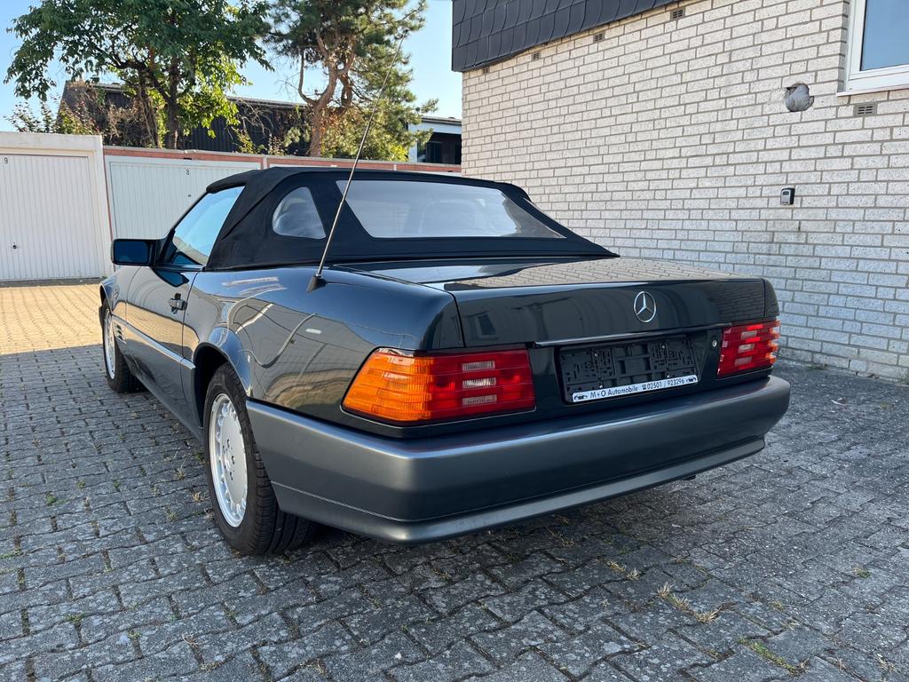 Mercedes-Benz SL 300
