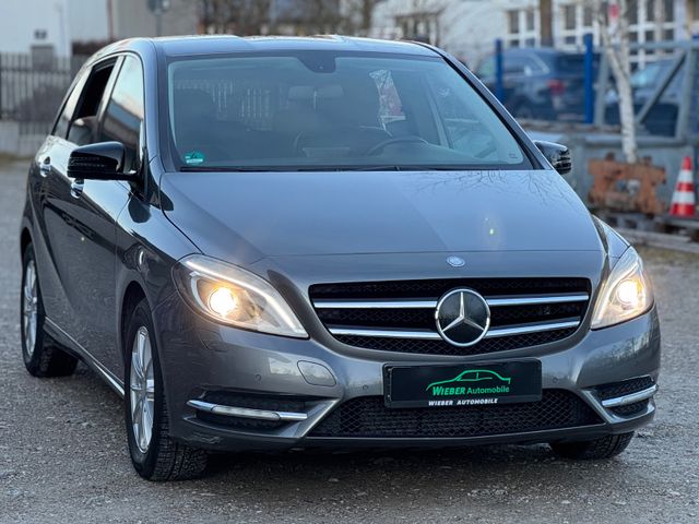 Mercedes-Benz B 180 °XENON°LEDER°18"ALU°SCHECKHEFT