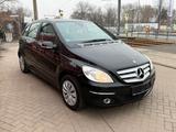Mercedes-Benz B 180 BlueEFFICIENCY**TÜV NEU*AUTOMATIK** - : Van, Automatik