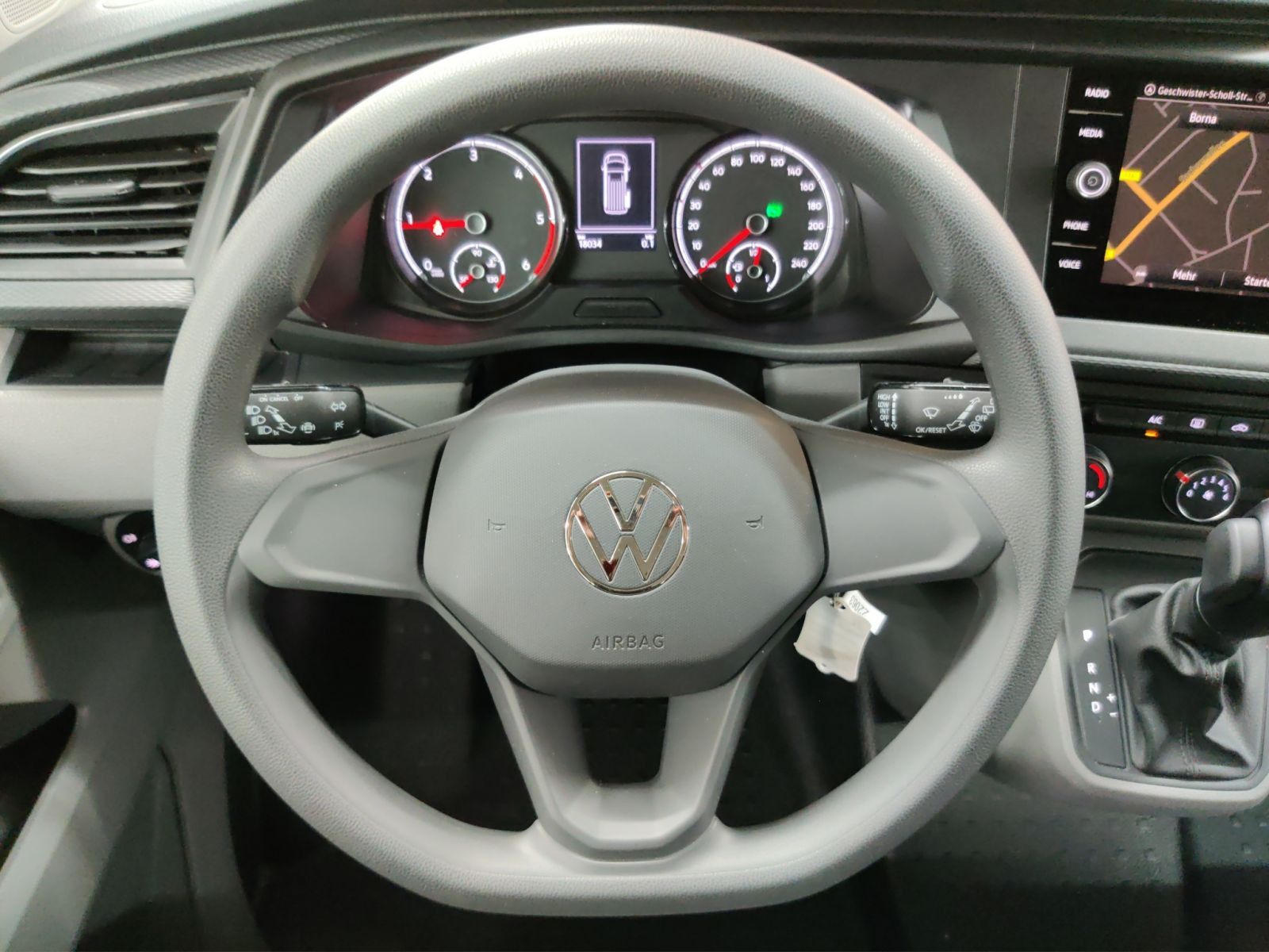 Volkswagen T6 Kombi - Bild 9