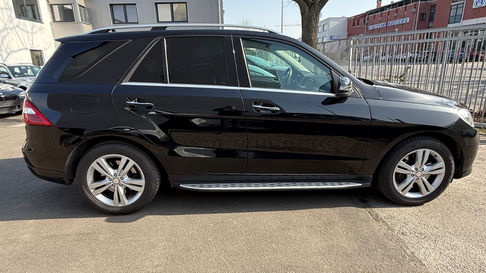 Fahrzeugabbildung Mercedes-Benz ML 500 AMG-Line