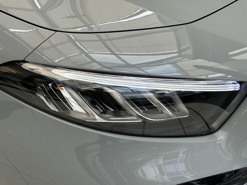 Fahrzeugabbildung Mercedes-Benz A 200 Kompaktlimousine AMG*Night*LED*SpH*PDC*RFK