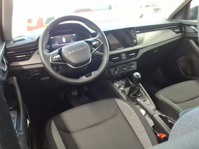 Fahrzeugabbildung SKODA Kamiq 1.0 TSI Essence LED GRA SITZHZG SPURASSIST