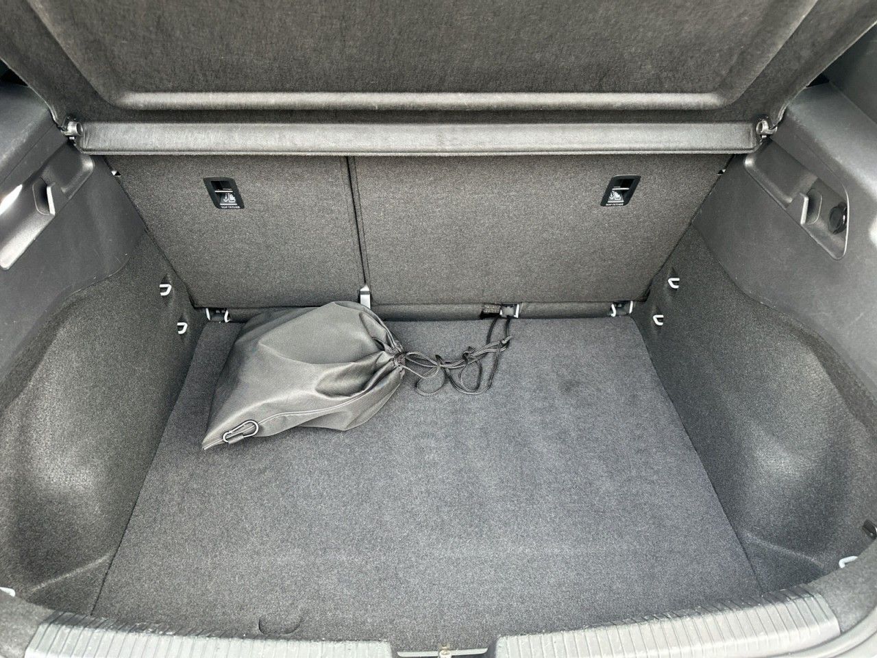 Fahrzeugabbildung CUPRA Born 204 PS 58 kWh