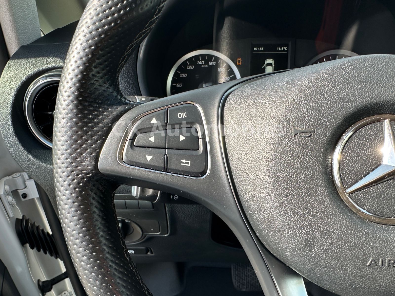 Fahrzeugabbildung Mercedes-Benz Vito Mixto 119 Lang Autom./5 Sitze/Navi/LED/AHK